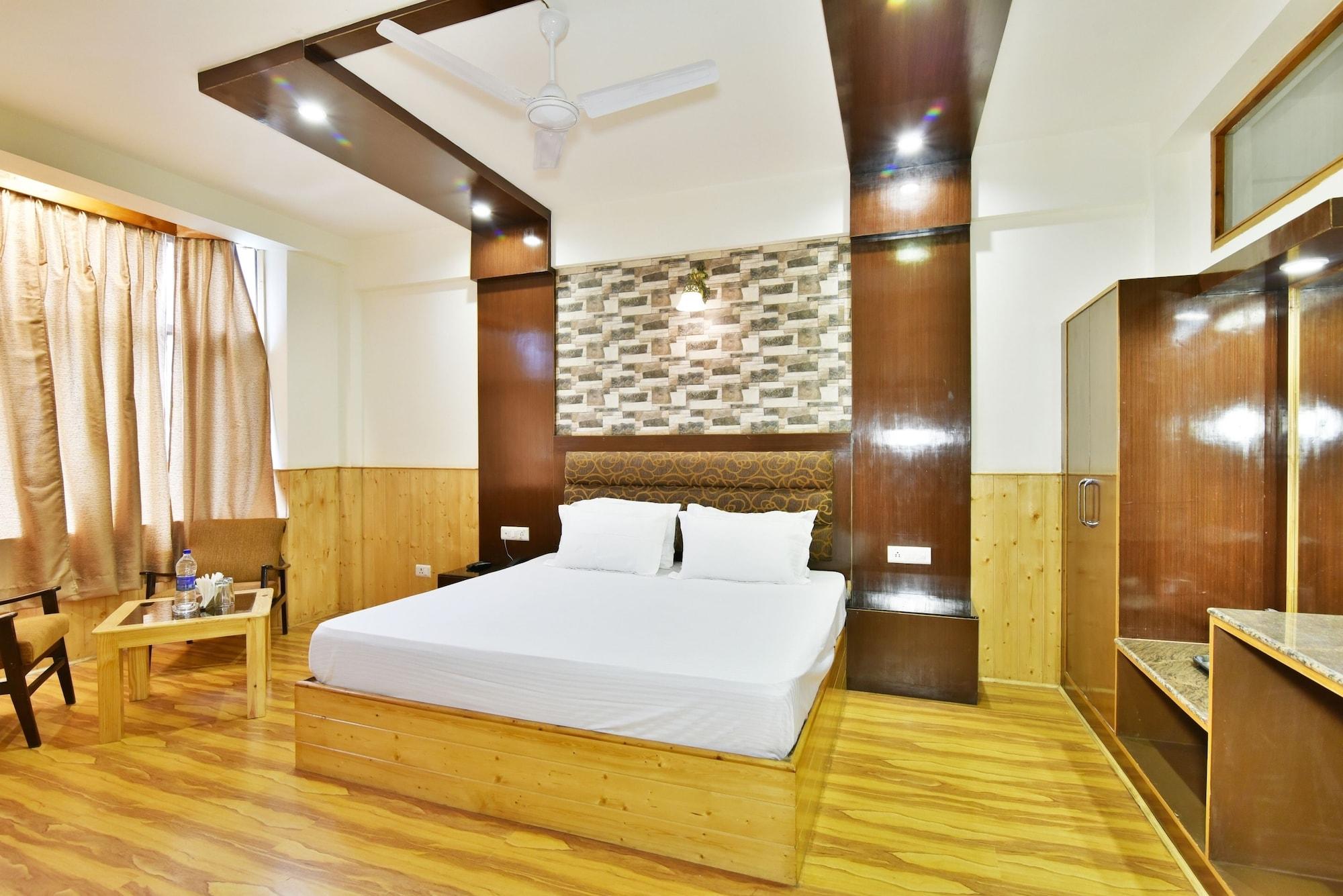 Hotel Devlok Manali  Bagian luar foto