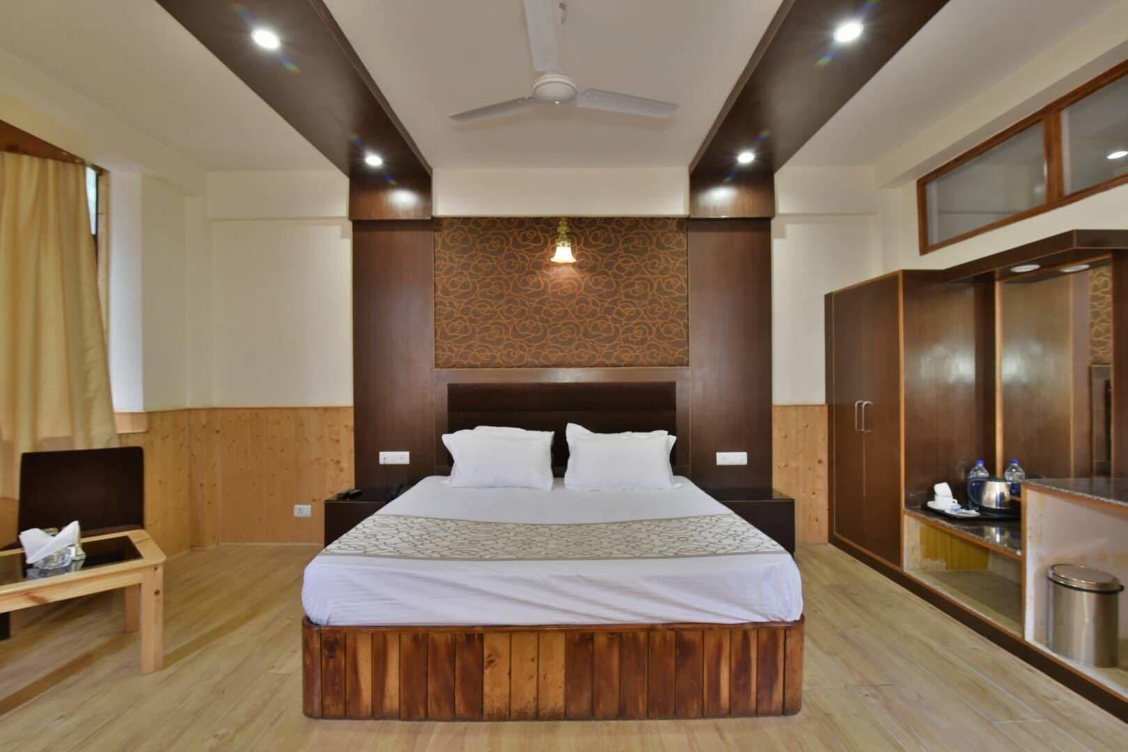 Hotel Devlok Manali  Bagian luar foto